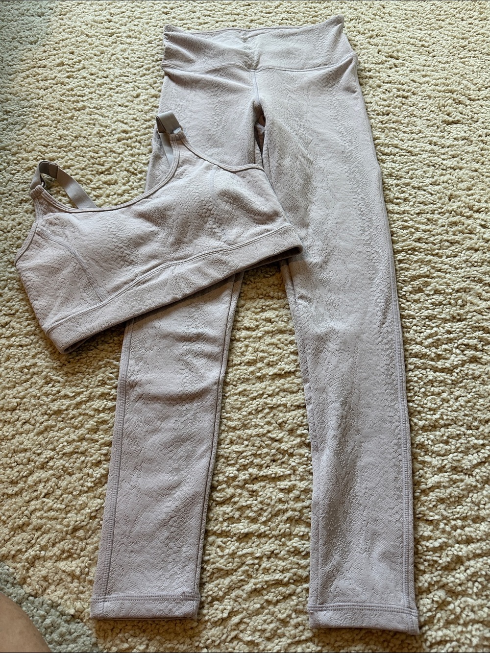 Mono B Light Mauve High-Rise Legging & Sports Bra Set.